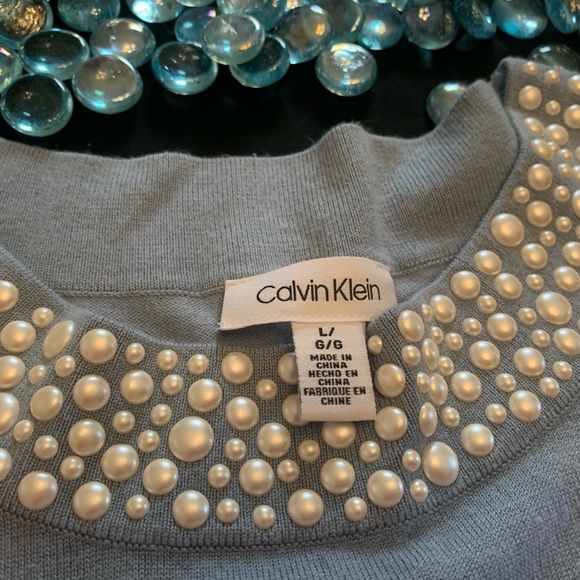 Calvin Klein pearl detail - Picture 2 of 4